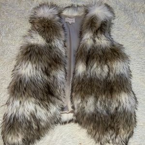 Skies are blue faux vest